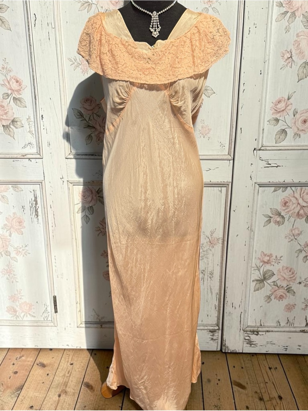 Voluptuous vintage 1930’s silk slip dress gown bias cut lace overlay